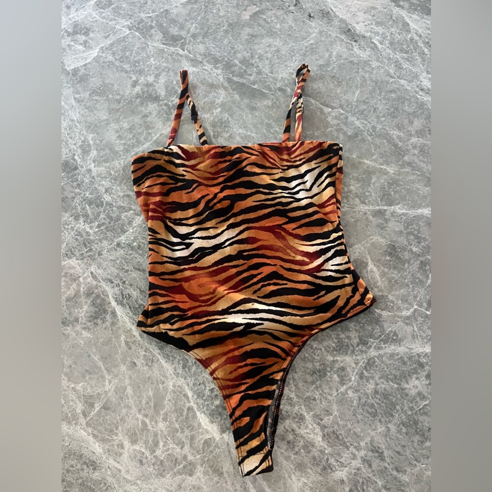 Tiger print bodysuit Wild Honey
